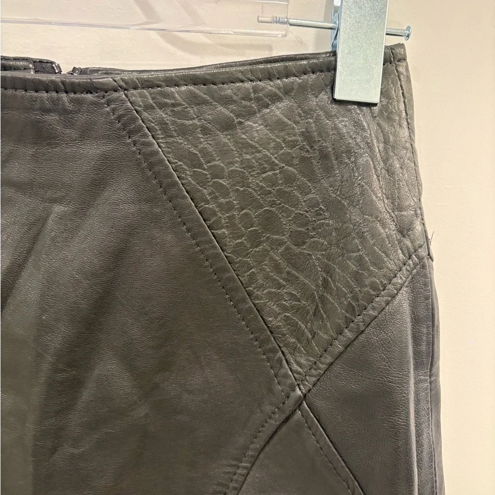 Vintage Soft Black Leather Skirt Size 8 - Picture 4 of 16